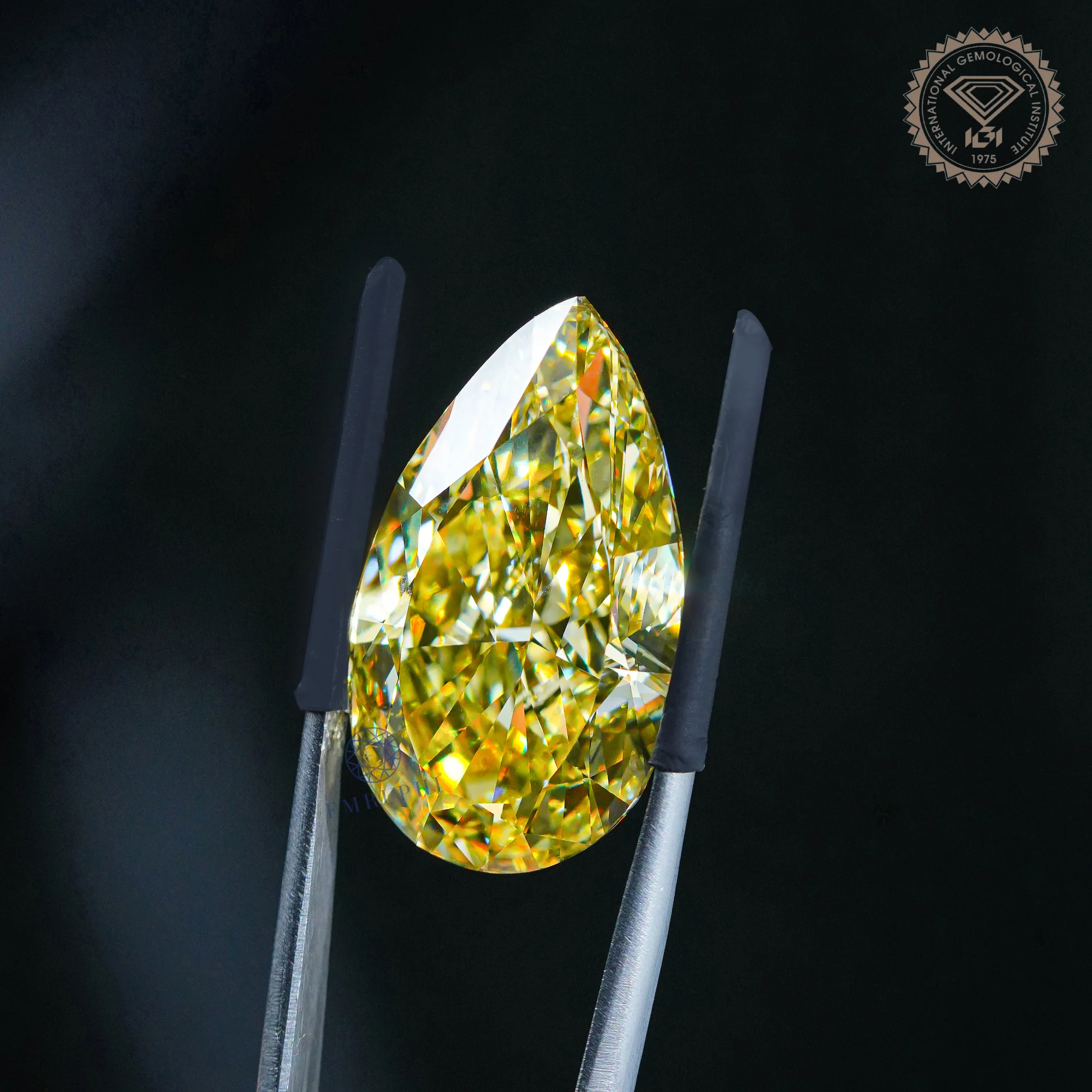 30 CT Pear Cut Lab Diamond, Vivid Yellow Lab Grown, IGI Certified — view 6