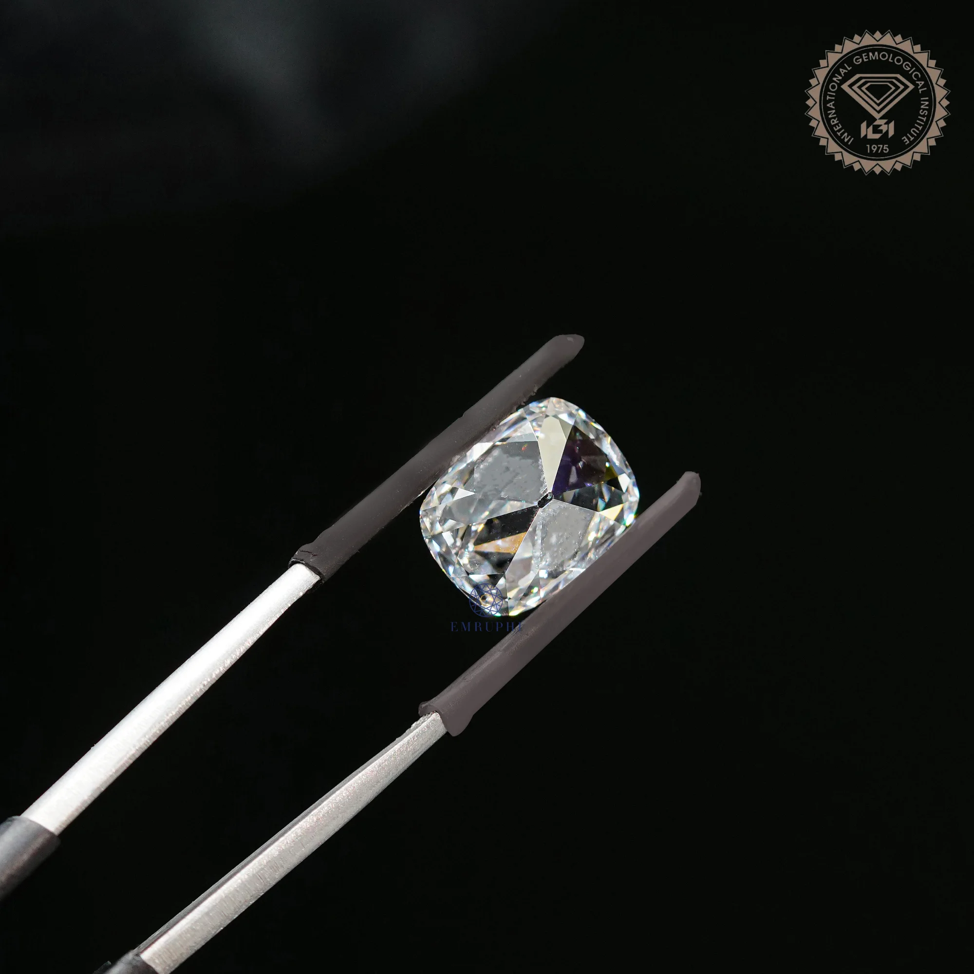 5 CT Cushion Old Mine Cur Lab Created Diamond, Certified Loose Diamond, Old Mine Loose Diamond — view 9