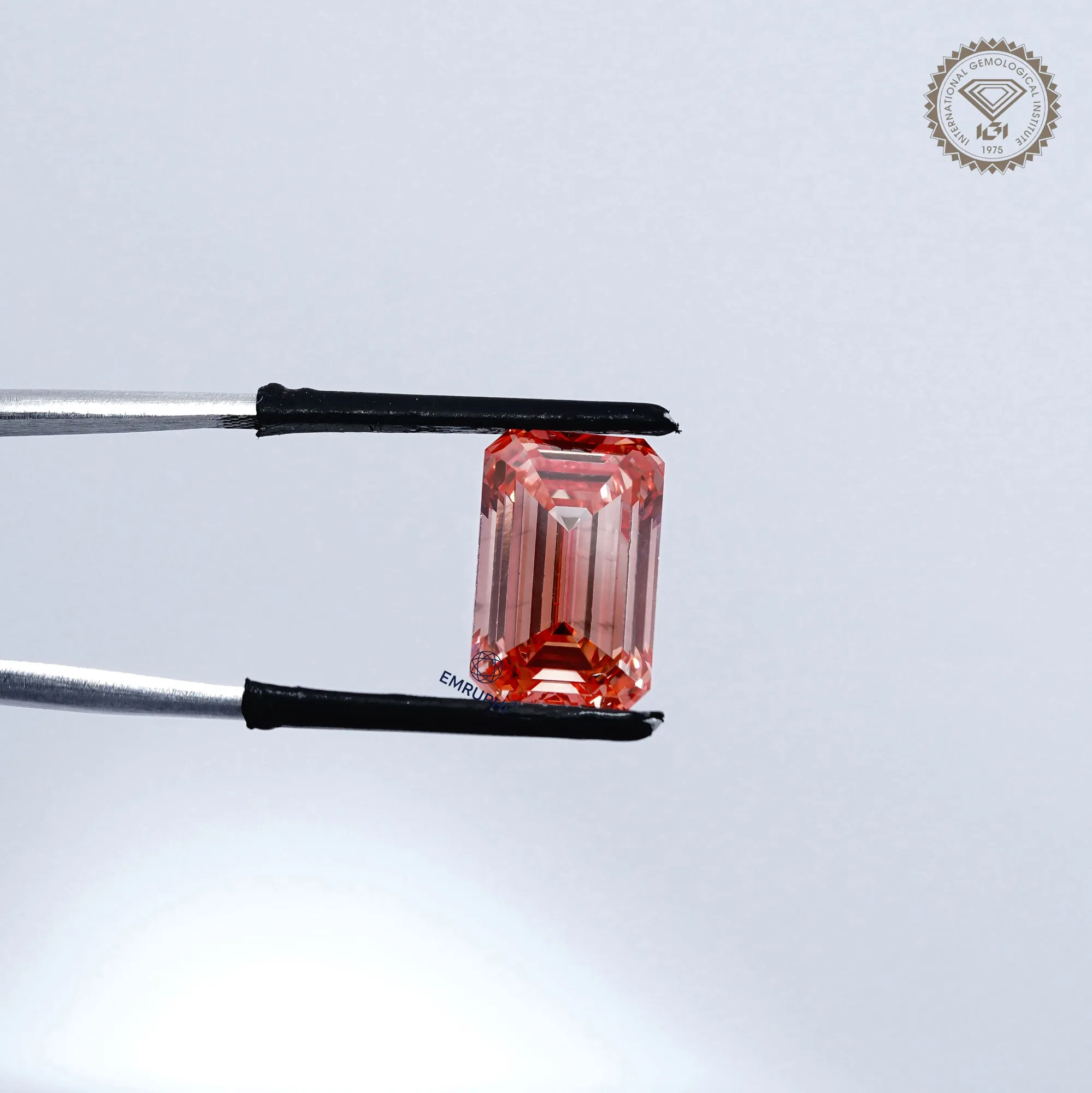 7.25 CT Emerald Cut Vivid Pink Lab Grown Diamond, Loose Fancy Diamond — view 7