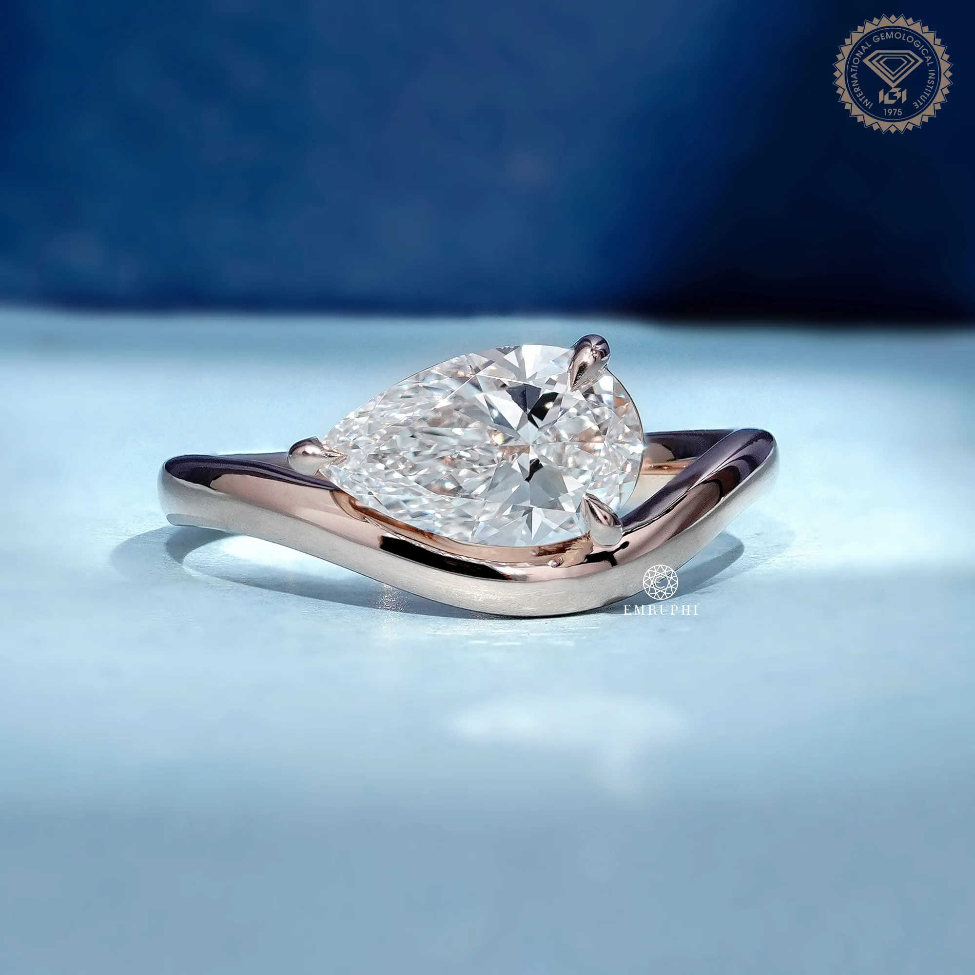 1 CT Pear Cut Lab Grown Diamond Engagement Ring, Curved Solitaire Ring