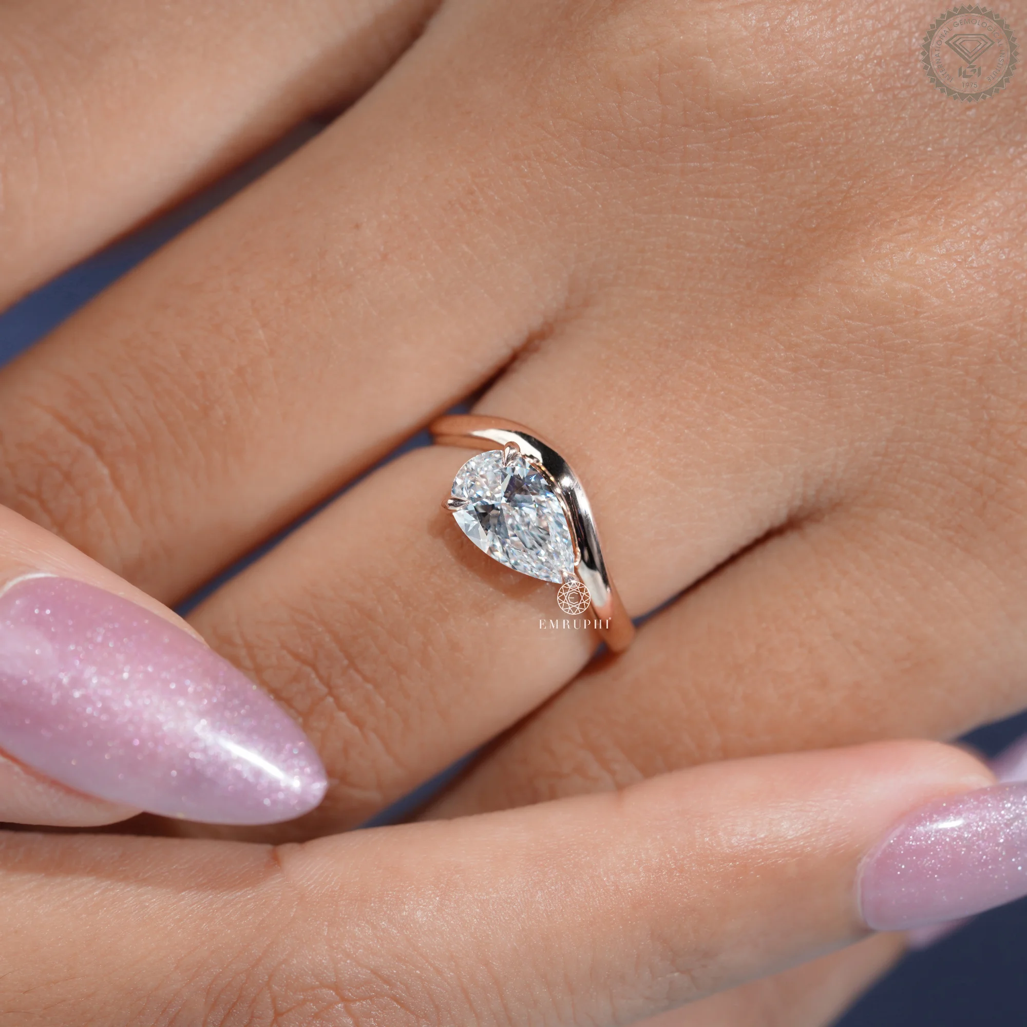 1 CT Pear Cut Lab Grown Diamond Engagement Ring, Curved Solitaire Ring — view 9