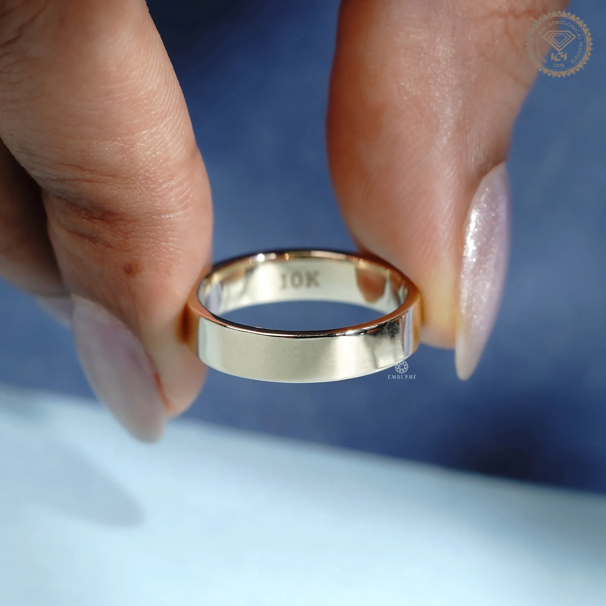 5mm Plain Gold Wedding Band, Classic Solid Gold Wedding Ring, Minimalist Men's & Women's Band — view 6