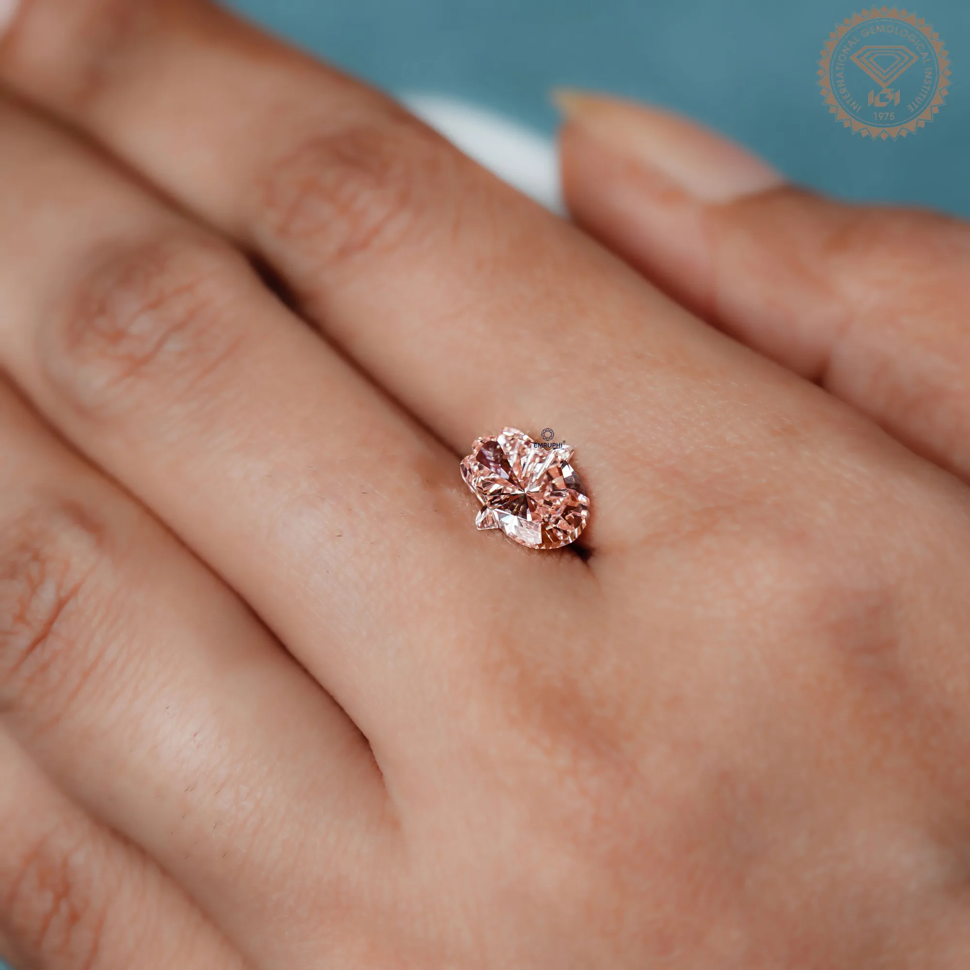 Vivid Pink Hamsa Cut Lab Diamond 2.34 CT, VS1 Clarity, IGI Certified — view 2