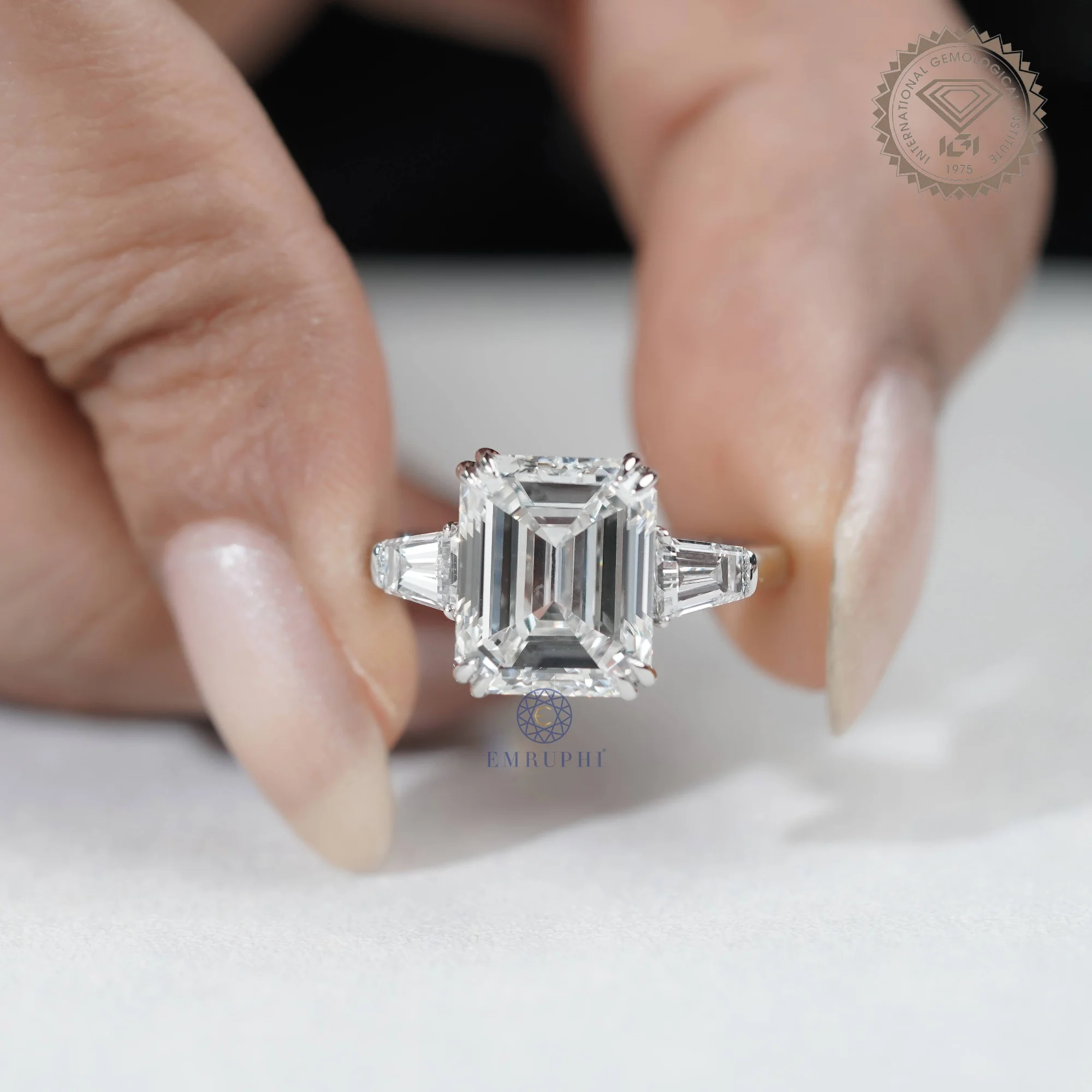 Emerald Lab Diamond Engagement ring in 14k Gold, Baguette Side Stones — view 7