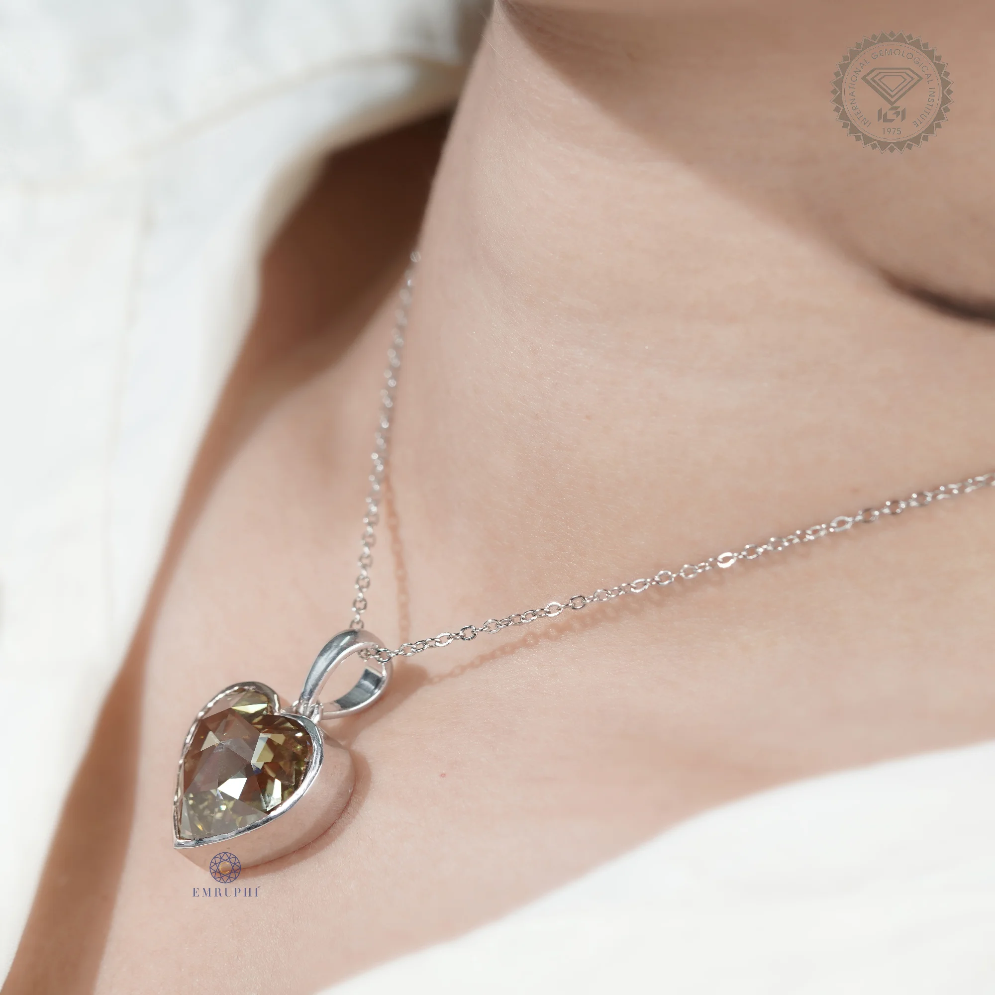 17 CT Heart Rose Cut Lab Grown Diamond Pendant, Vivid Green Color Diamond, Heart Bezel Necklace For Women — view 7