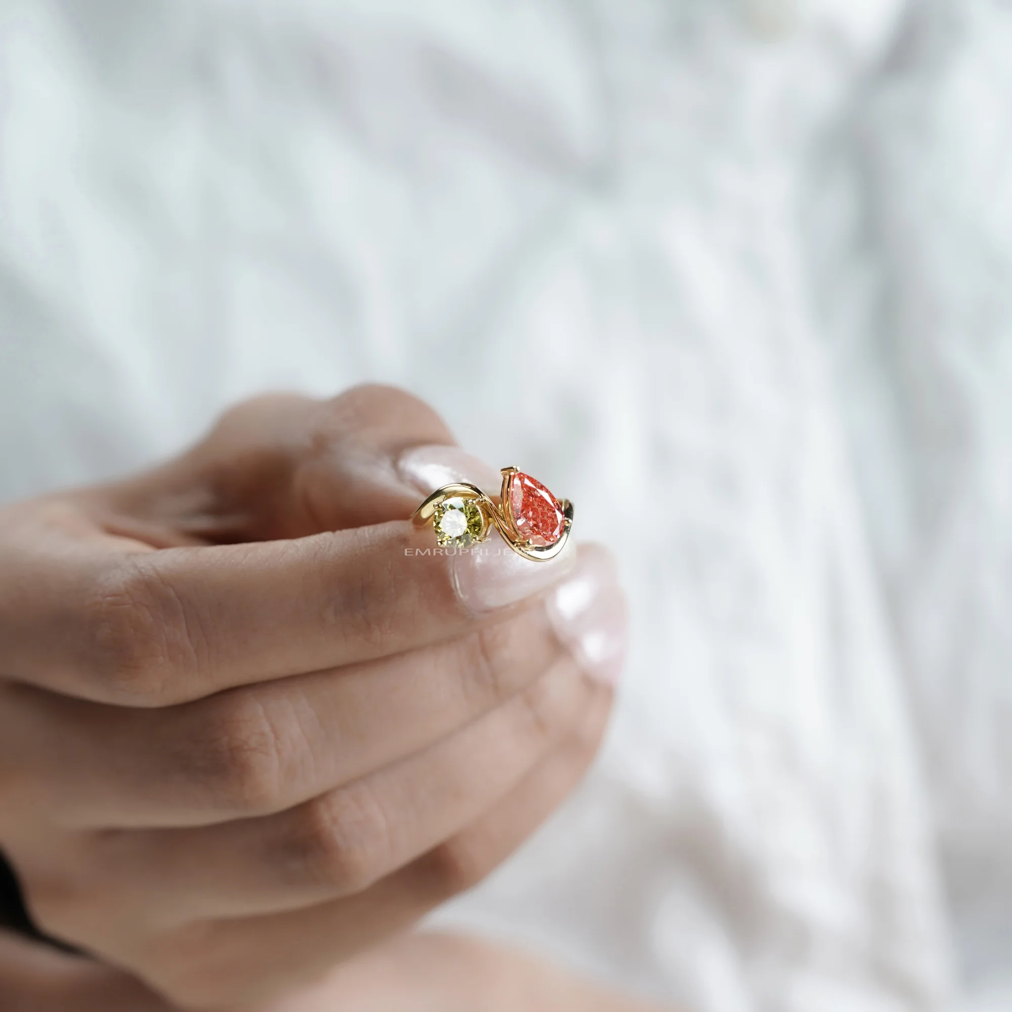 14K Gold Toi et Moi Ring, Yellow & Pink Lab Grown Diamonds — view 13