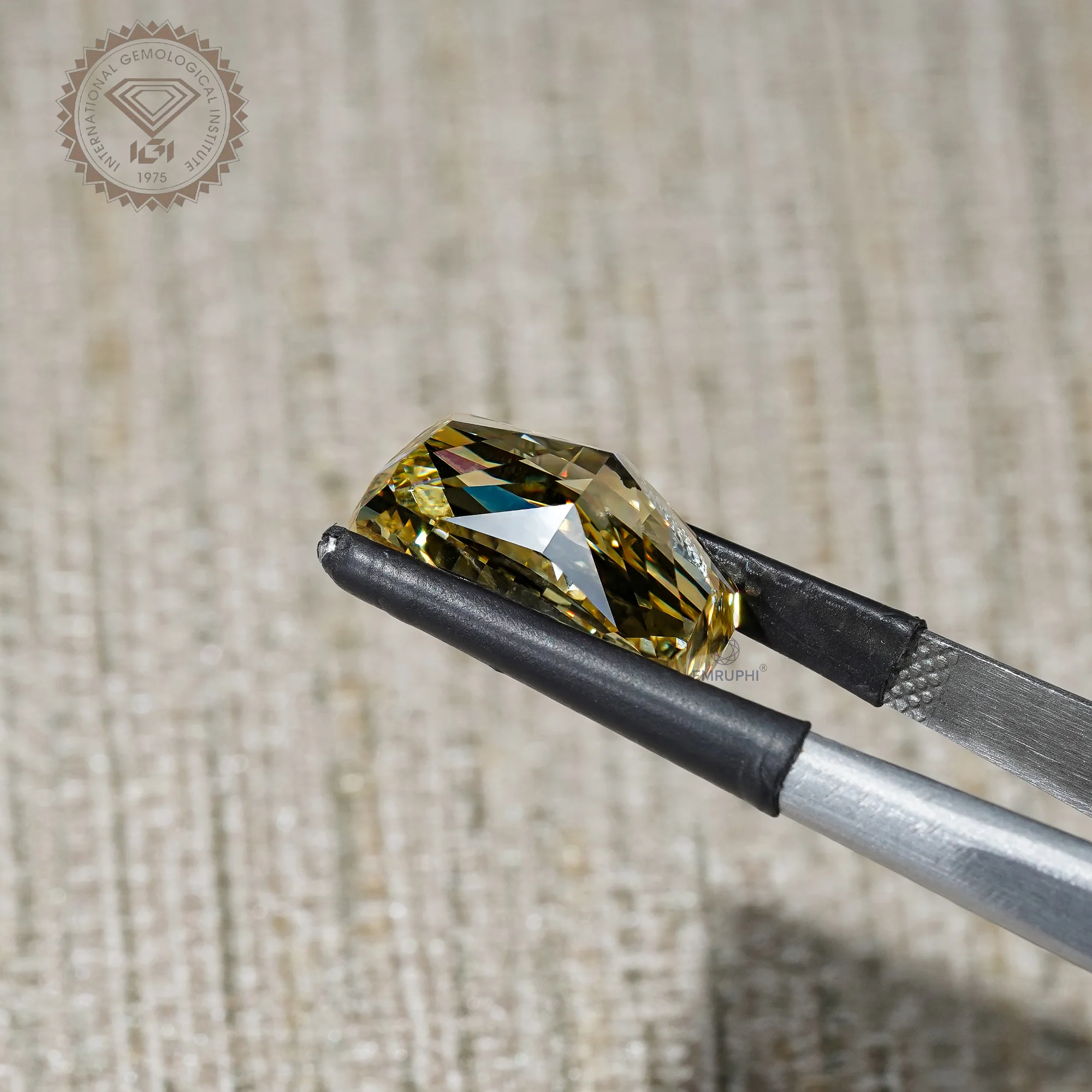 IGI Certified Lab Grown Cushion Diamond, Vivid Yellow 11.61 CT, Engagement Ring CVD Stone — view 4