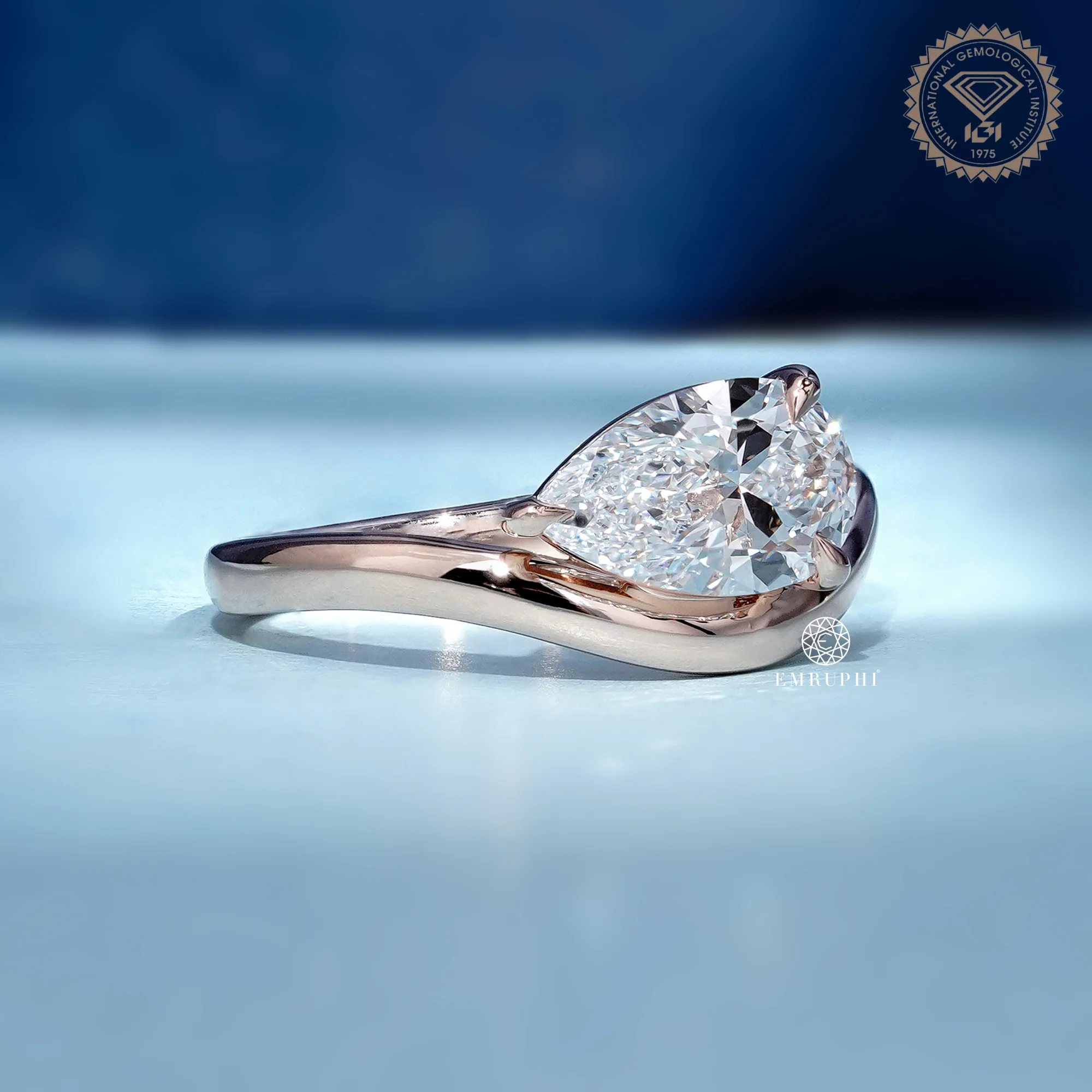 1 CT Pear Cut Lab Grown Diamond Engagement Ring, Curved Solitaire Ring — view 3
