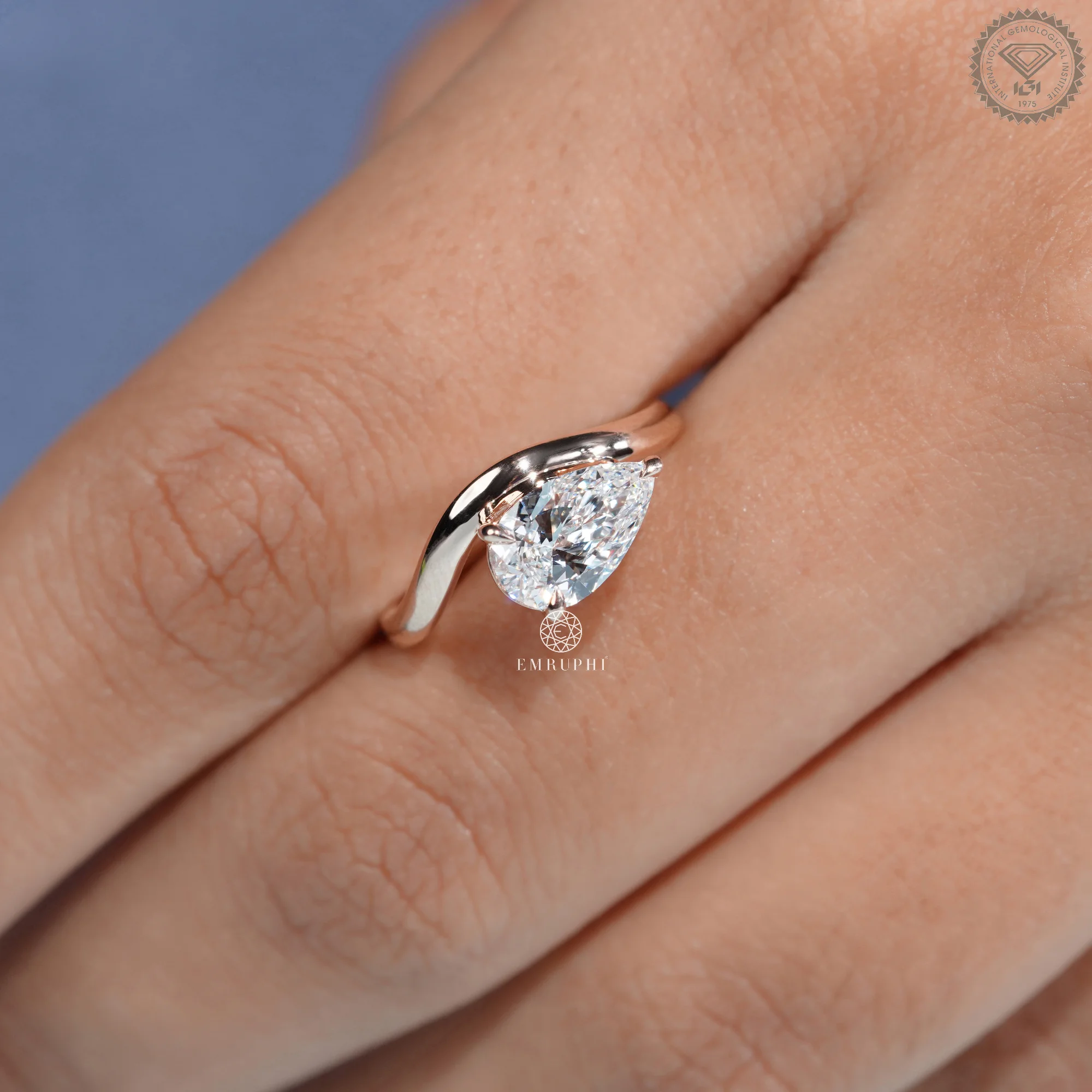 1 CT Pear Cut Lab Grown Diamond Engagement Ring, Curved Solitaire Ring — view 7