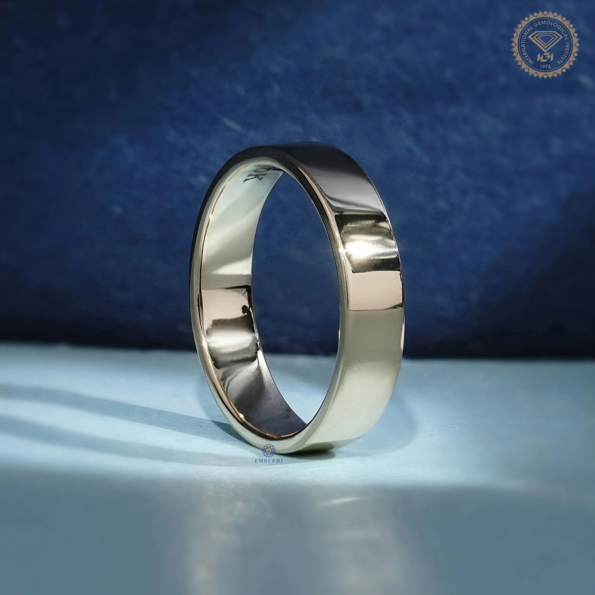 5mm Plain Gold Wedding Band, Classic Solid Gold Wedding Ring, Minimalist Men's & Women's Band — view 3