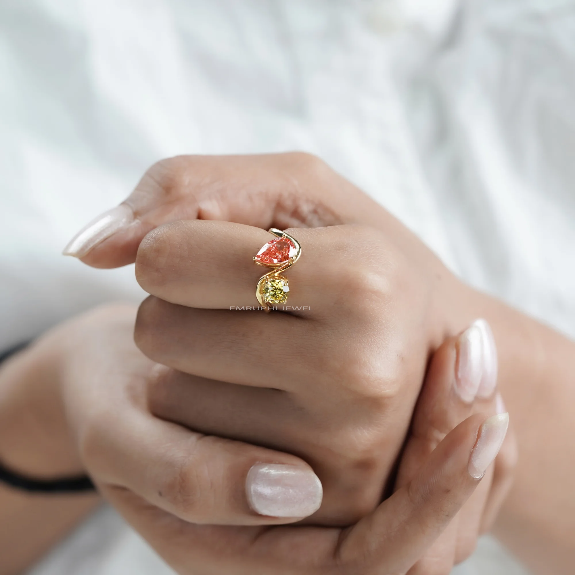 14K Gold Toi et Moi Ring, Yellow & Pink Lab Grown Diamonds — view 9