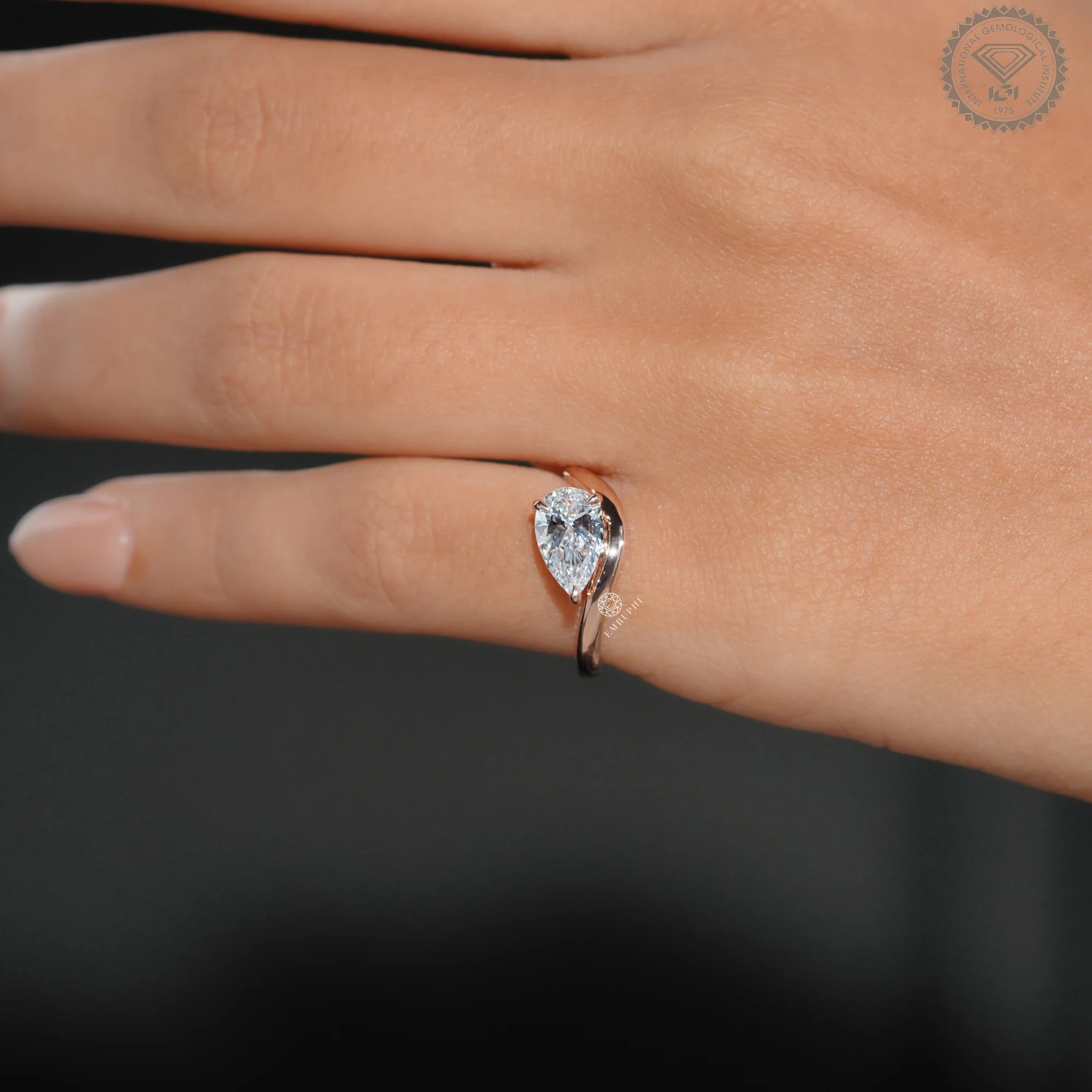 1 CT Pear Cut Lab Grown Diamond Engagement Ring, Curved Solitaire Ring — view 15