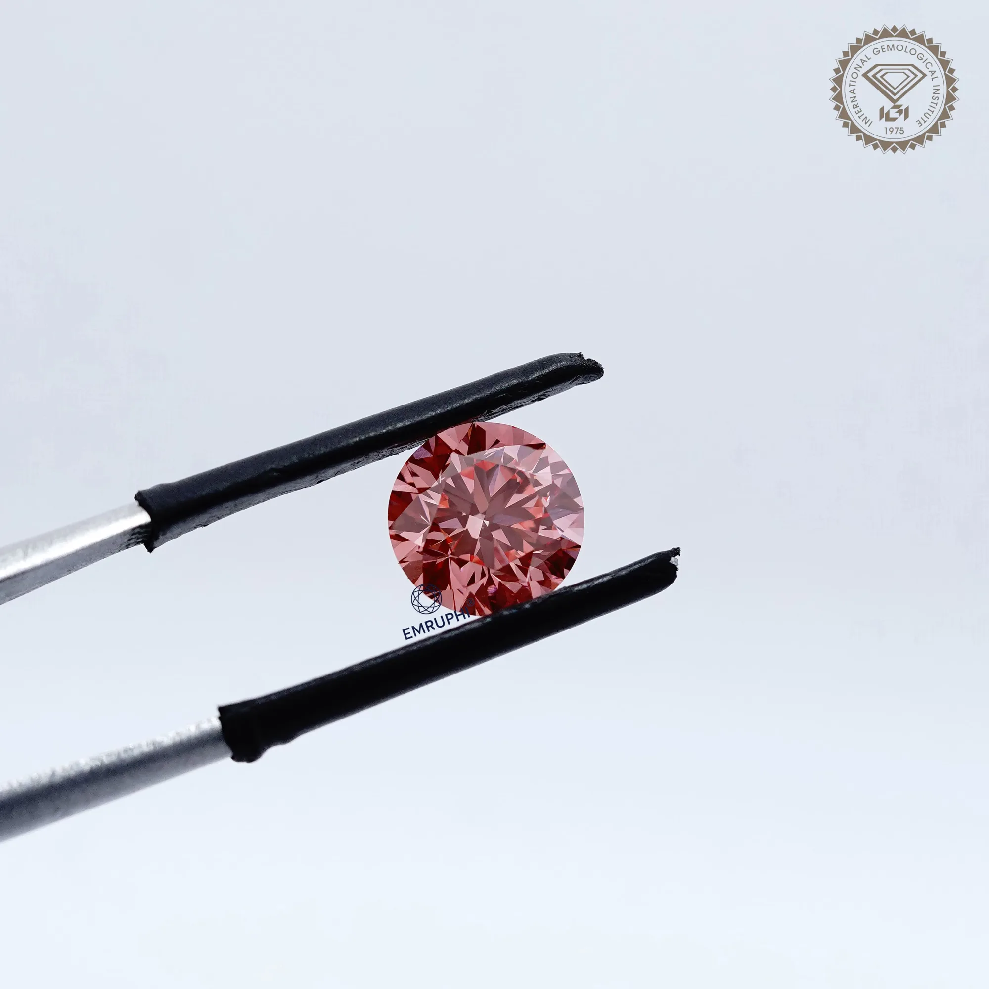 2 CT Vivid Pink Round Lab Grown Diamond, Loose CVD Diamond — view 3