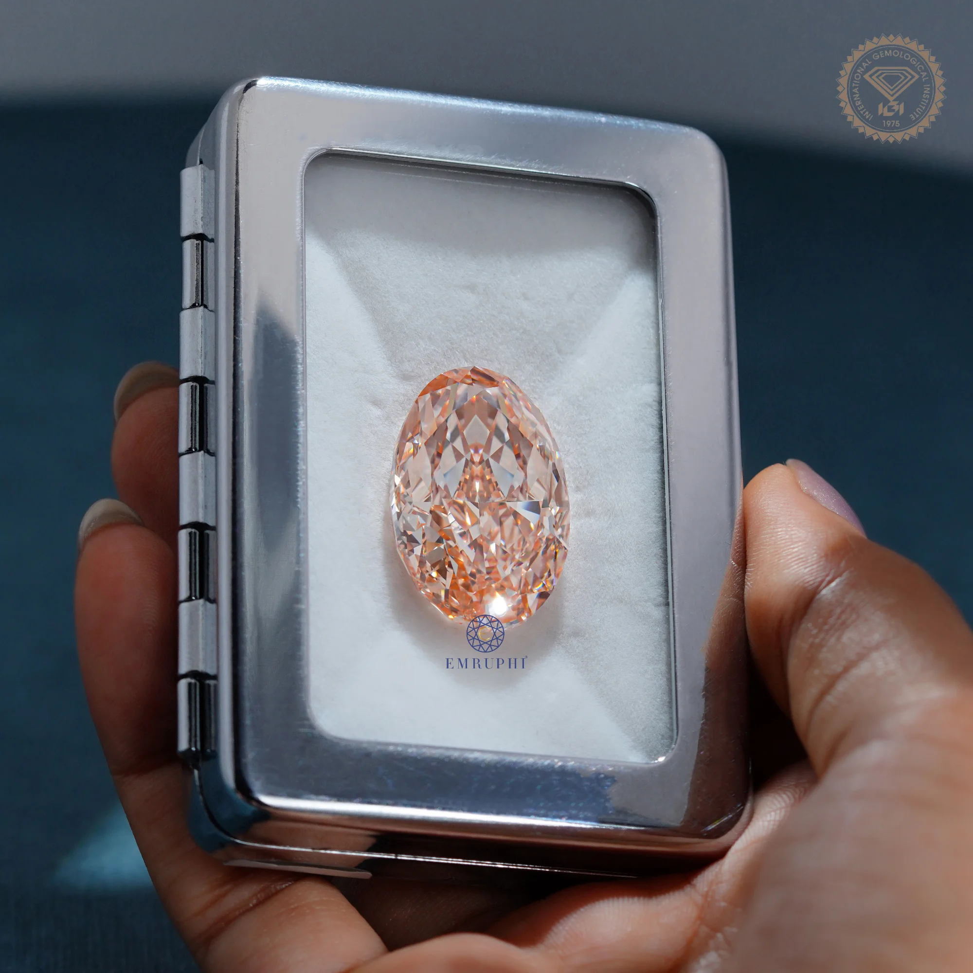 50 CT Vivid Pink Oval Cut Lab Grown Diamond, Fancy Color Loose Diamond — view 3