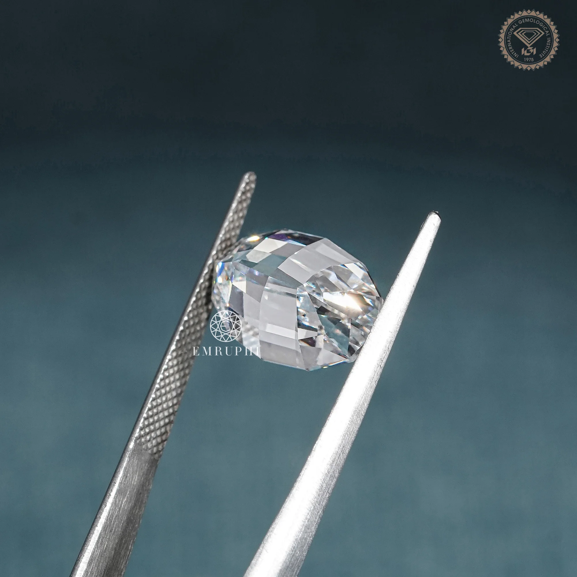 7 Carat Oval Step Cut Loose Diamond, IGI Certified — view 6