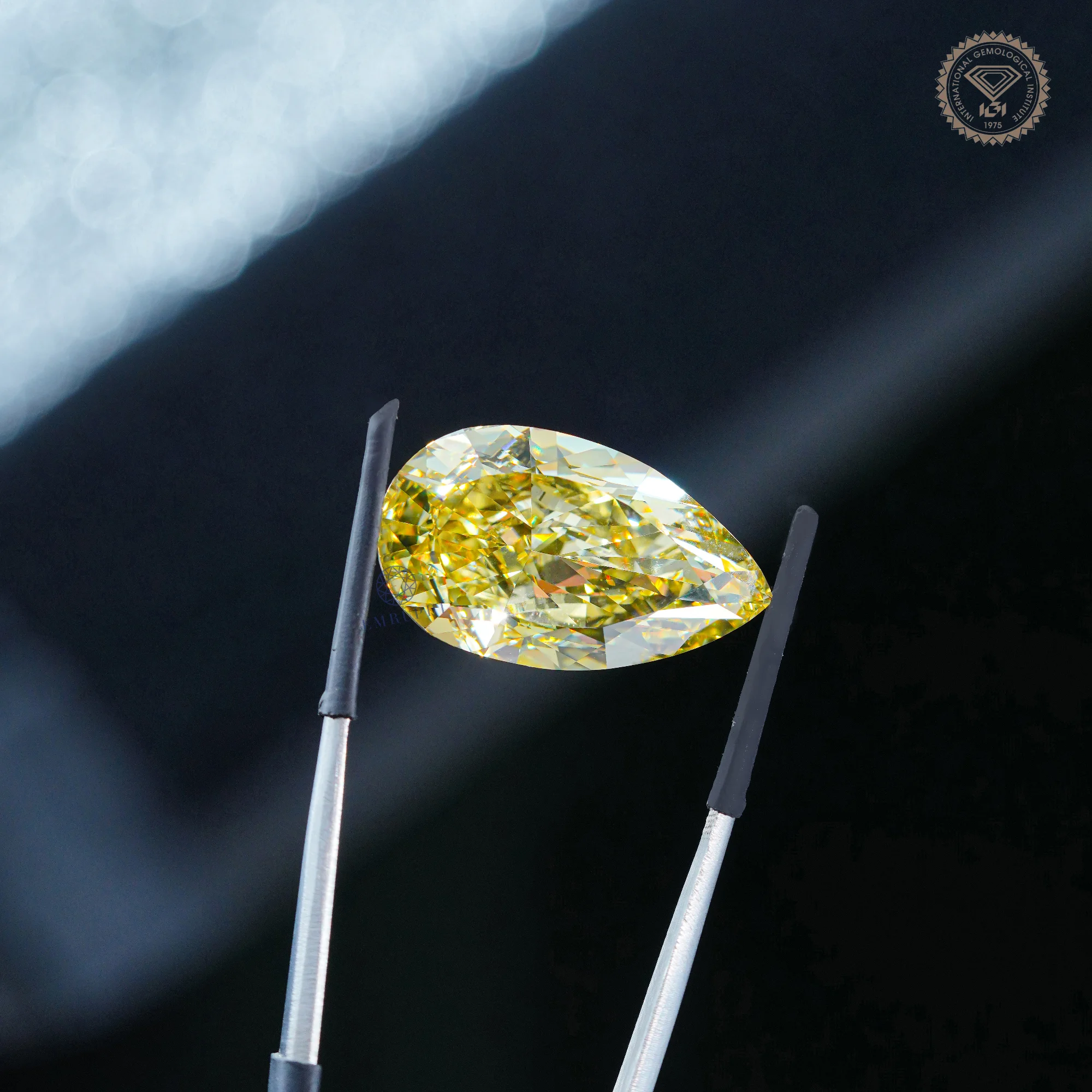 30 CT Pear Cut Lab Diamond, Vivid Yellow Lab Grown, IGI Certified — view 2