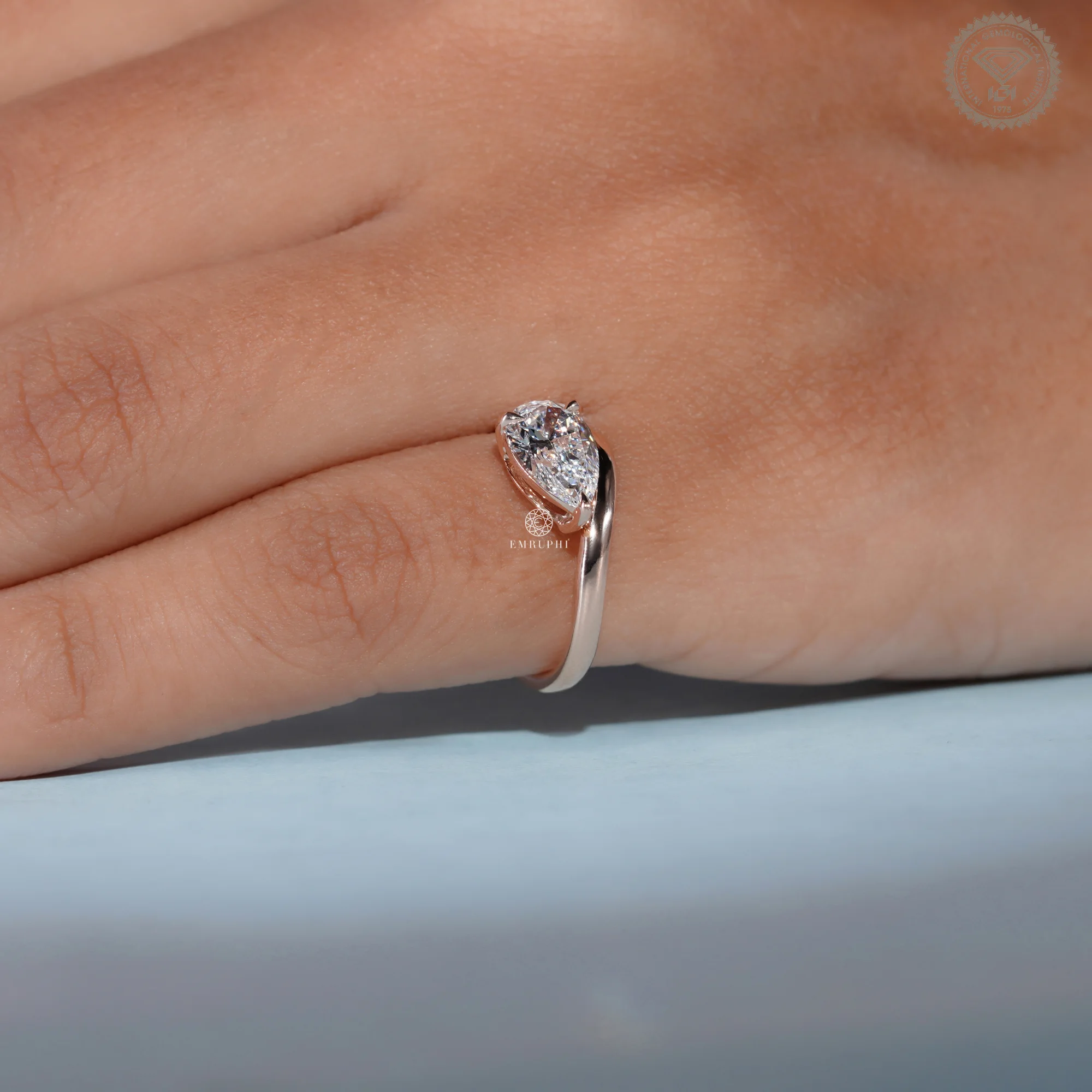 1 CT Pear Cut Lab Grown Diamond Engagement Ring, Curved Solitaire Ring — view 18